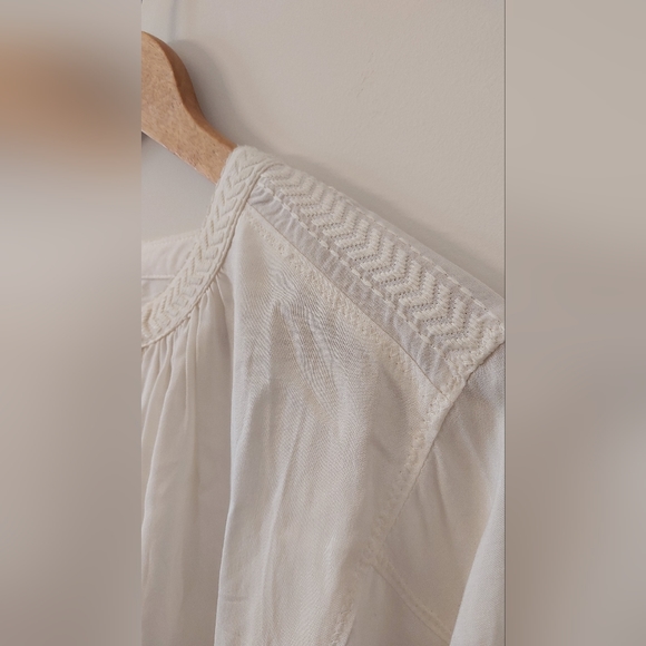 Forever 21 Tie-Neck Blouse Light and Flowy - Picture 8 of 8